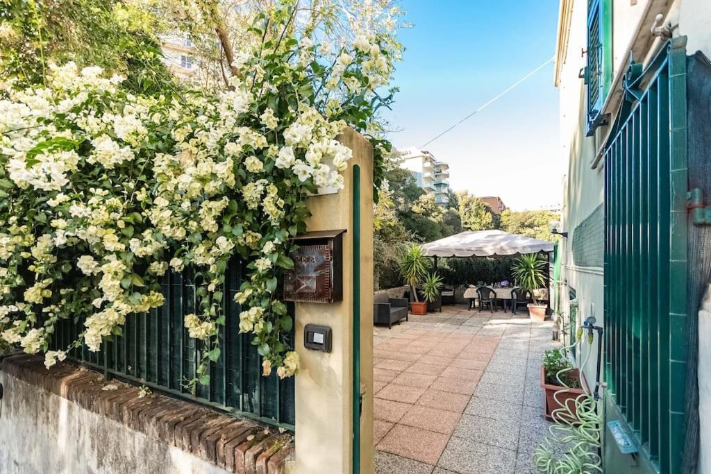Genova Garden, Vicino Al Gaslini E Boccadasse Génova Exterior foto